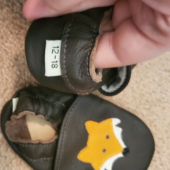 NEW - Toddler Leather Slippers - Picture 2 of 9